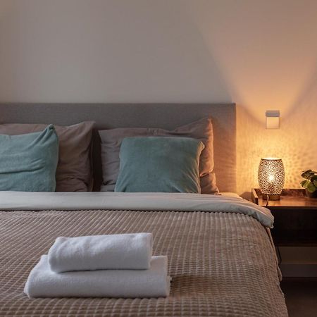 Kipsala Apartments With Free Parking Riga Bagian luar foto